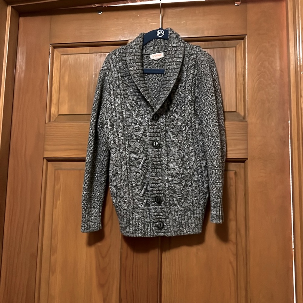 Cat and Jack boys size 6/7 button up sweater